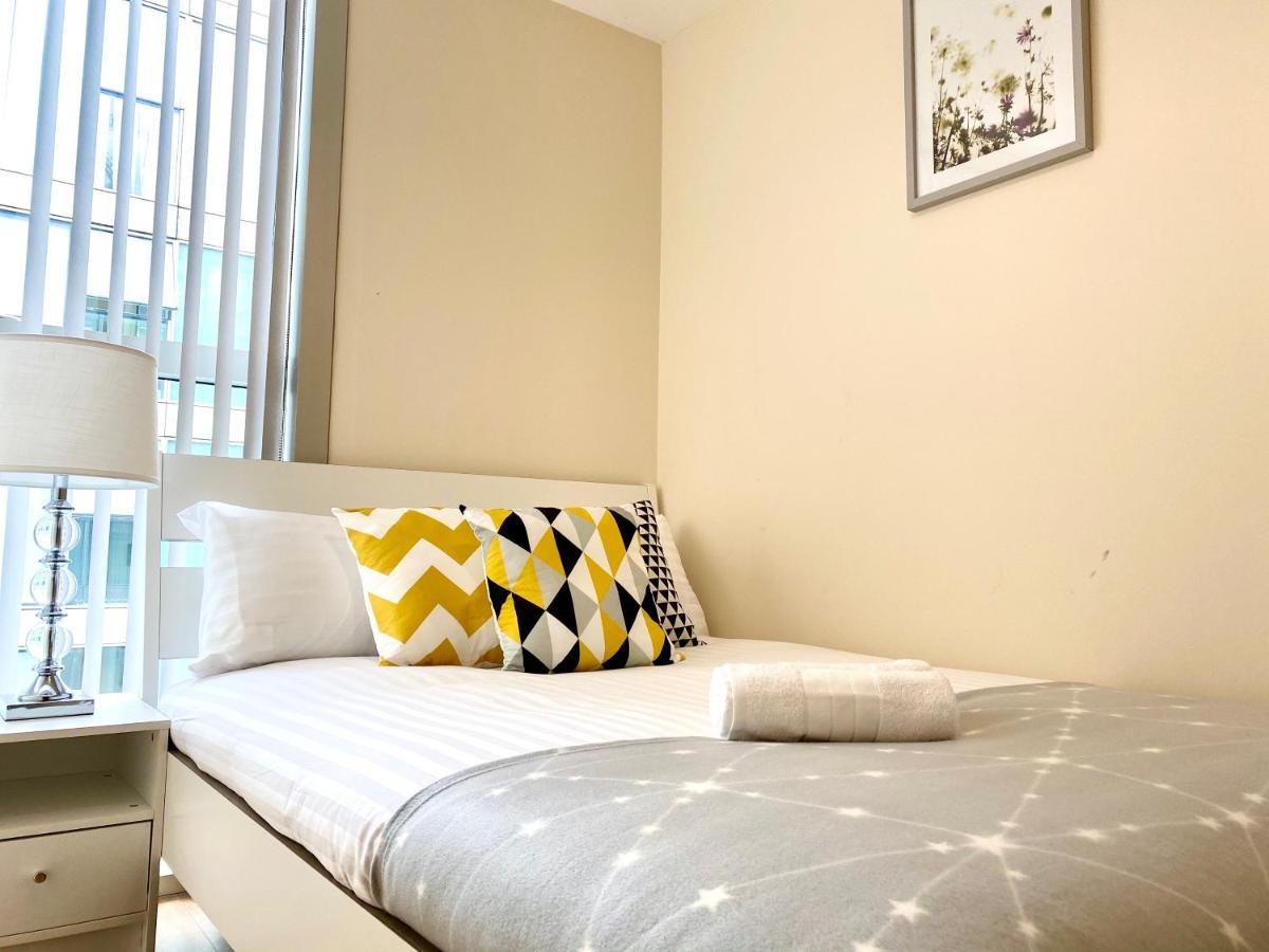 Smartrips Apartments - The Hub Milton Keynes Buitenkant foto